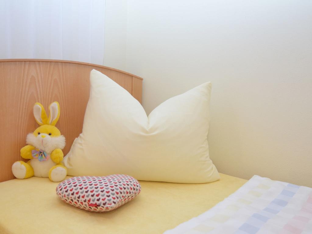 Holiday Flat With Swimming Pool In Prackenbach Viechtach Ngoại thất bức ảnh