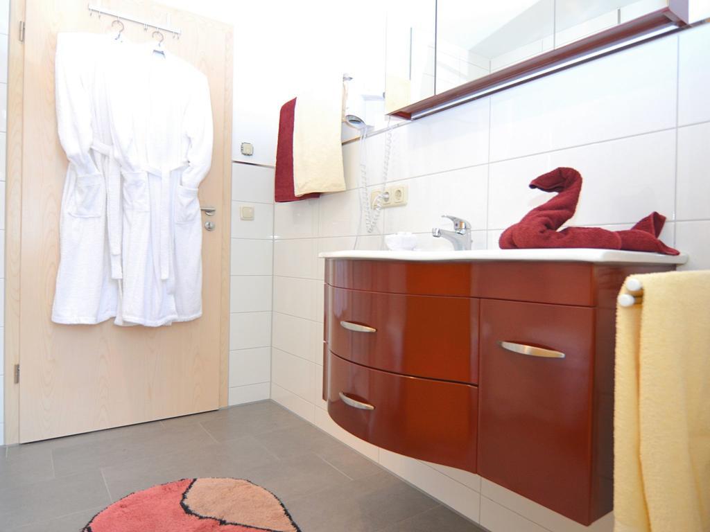 Holiday Flat With Swimming Pool In Prackenbach Viechtach Ngoại thất bức ảnh