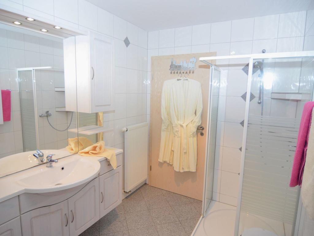 Holiday Flat With Swimming Pool In Prackenbach Viechtach Ngoại thất bức ảnh